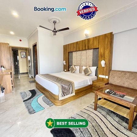 Hotel A One ! Puri, Breakfast Included- Swimming-Pool, Near Sea-Beach-And-Temple, Fully-Air-Conditioned-Hotel With-Lift-And-Parking-Facility - 1 Exterior photo