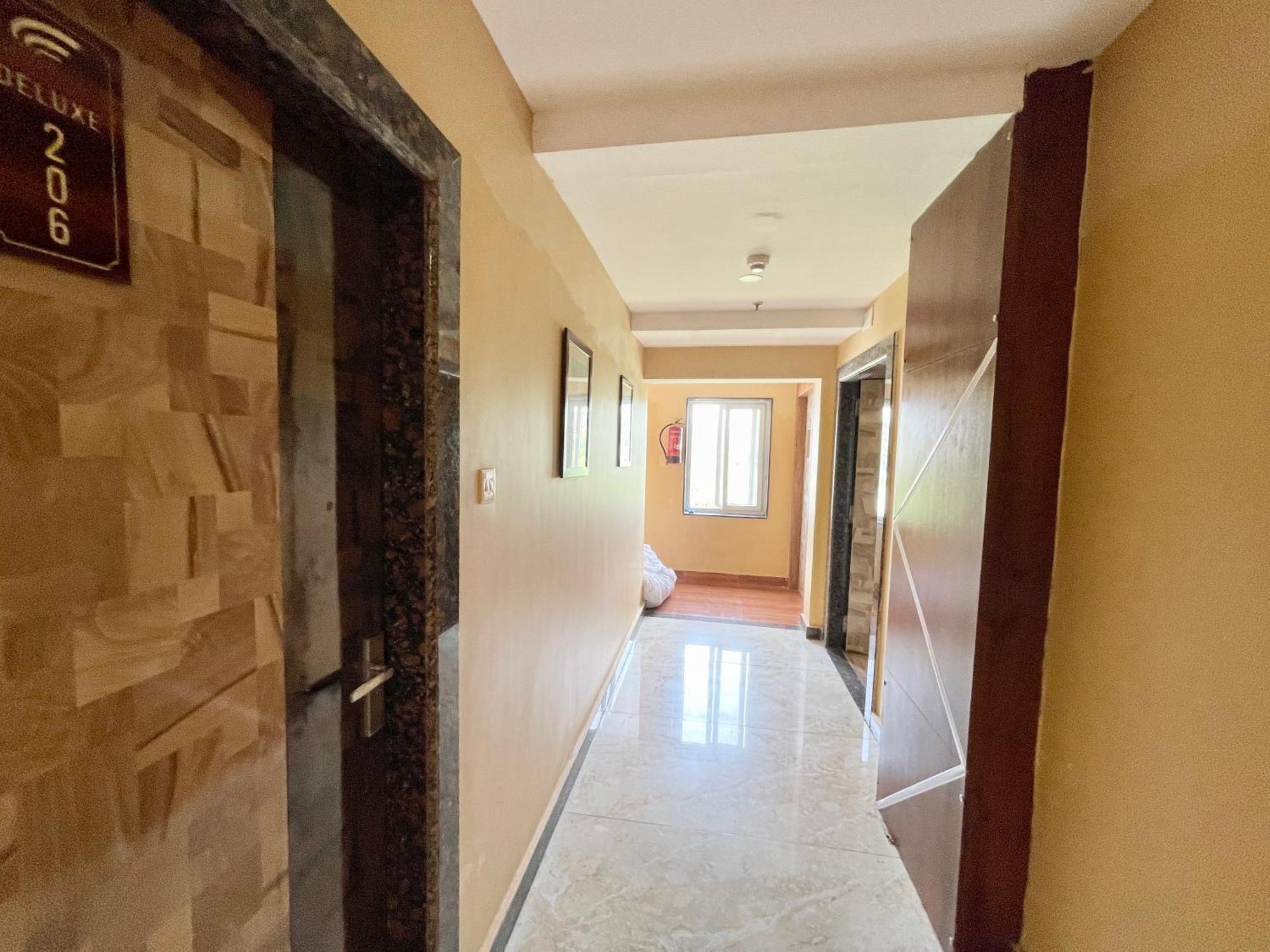 Hotel A One ! Puri, Breakfast Included- Swimming-Pool, Near Sea-Beach-And-Temple, Fully-Air-Conditioned-Hotel With-Lift-And-Parking-Facility - 1 Exterior photo